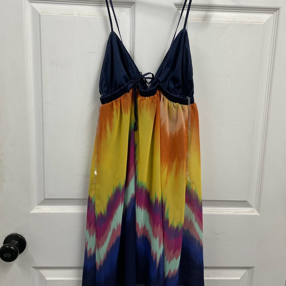 Dress - Picture 2 of 4
